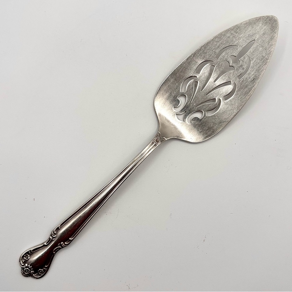 Rogers & Bro. IS 9.5 In. Slotted Cake / Pie Server